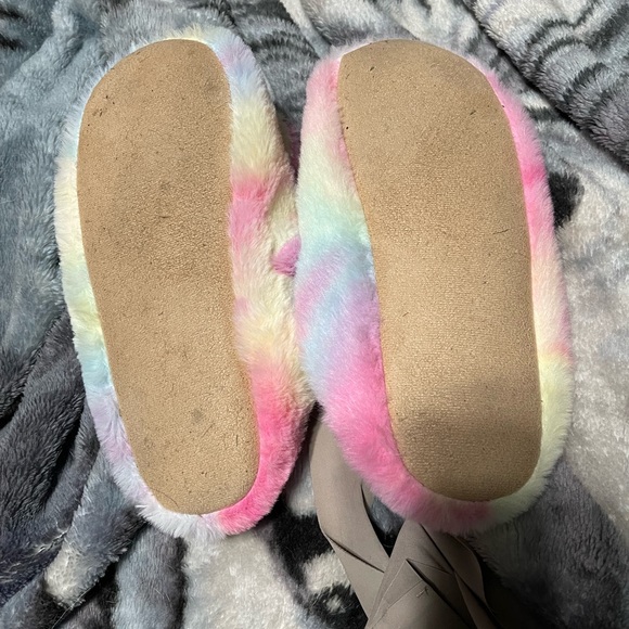 Bunny slippers - Picture 3 of 4